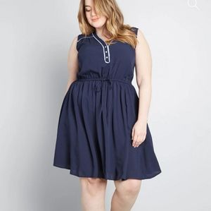 Modcloth navy Cafe au soleil dress size 4x